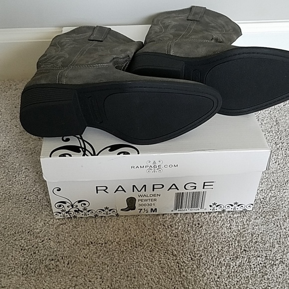 RAMPAGE Honky Tonk Boots - Picture 2 of 3